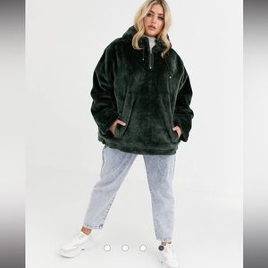 ASOS DESIGN Curve plush over the head jacket in khaki